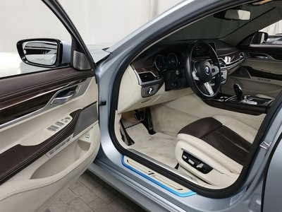 BMW 7 SERIES - 10