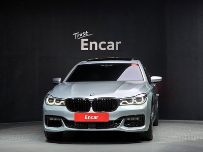 BMW 7 SERIES - 2
