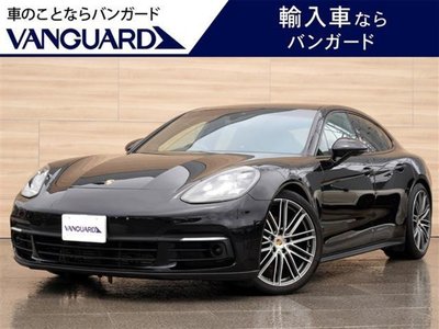 PORSCHE PANAMERA - 1