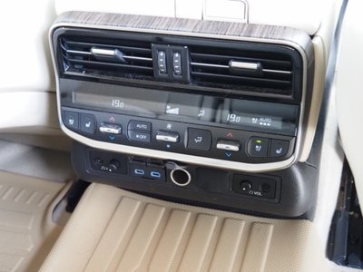 2023 Toyota LAND CRUISER 300 缩略图 33
