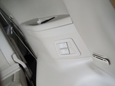 2023 Toyota LAND CRUISER 300 缩略图 39