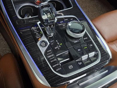 2020 BMW X7 — миниатюра 12