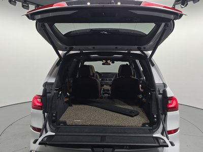 2020 BMW X7 — миниатюра 32