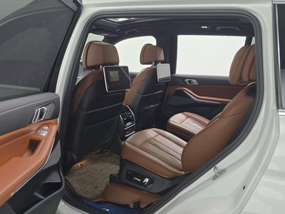 2020 BMW X7 — миниатюра 18