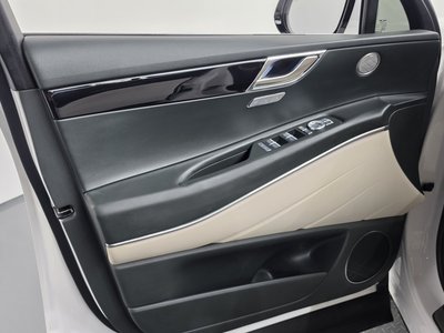 2024 Genesis GV80 thumbnail 14