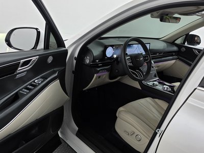 2024 Genesis GV80 thumbnail 13