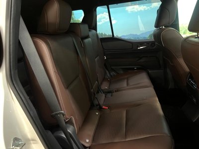 TOYOTA LAND CRUISER 250 - 9