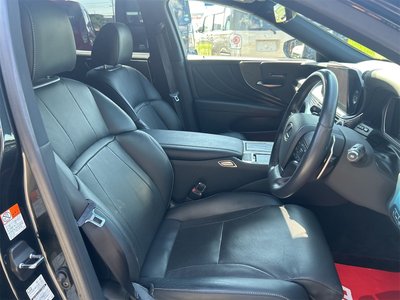 2021 Lexus LS — миниатюра 26