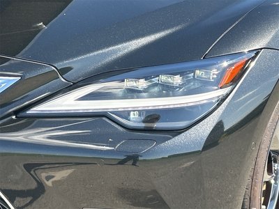 2021 Lexus LS — миниатюра 18