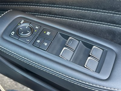 2021 Lexus LS — миниатюра 38