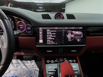 PORSCHE CAYENNE - 10