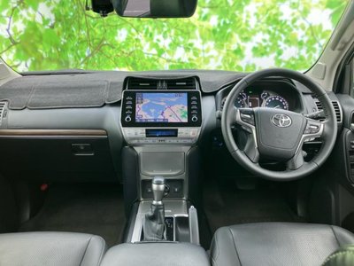 TOYOTA LAND CRUISER PRADO - 5