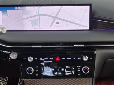 2025 Genesis G80 (RG3) — миниатюра 20