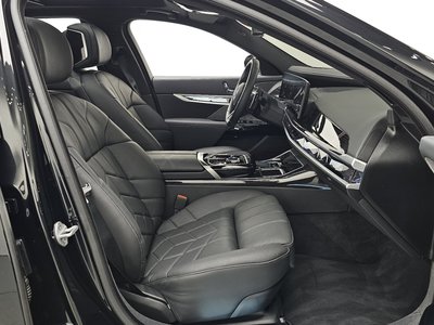 صورة مصغرة 11 لـ 2025 BMW 7 SERIES