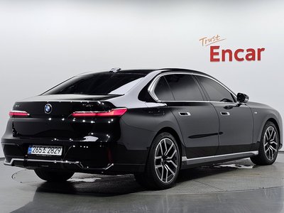صورة 3 لـ 2025 BMW 7 SERIES