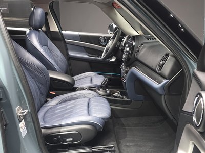 MINI COUNTRYMAN - 10