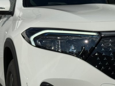 MERCEDES-BENZ EQB - 10