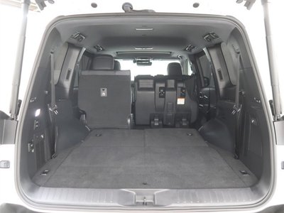 2024 Toyota LAND CRUISER 300 — миниатюра 17