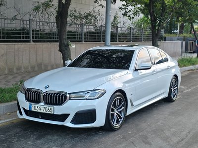 BMW 5 SERIES - 1