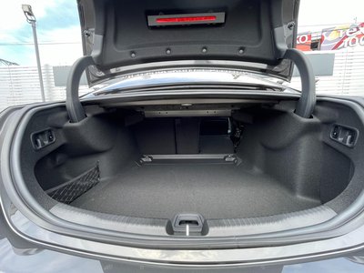 2025 Mercedes-BENZ C-CLASS 缩略图 32