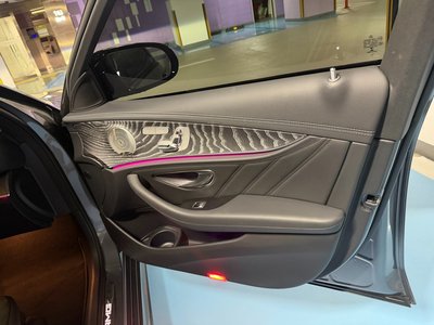 MERCEDES-BENZ E-CLASS - 8