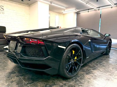 LAMBORGHINI AVENTADOR ROADSTER - 8