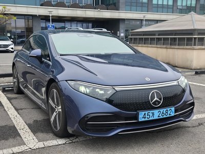 MERCEDES-BENZ EQS - 5