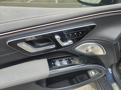 MERCEDES-BENZ EQS - 7