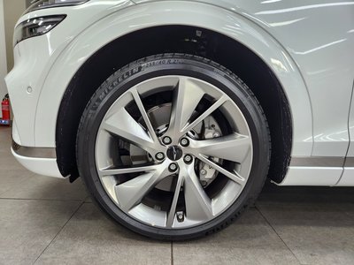 2025 Genesis GV70 缩略图 20