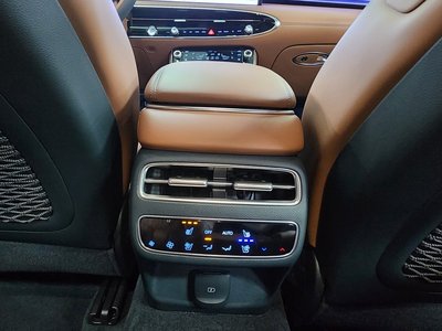 2025 Genesis GV70 缩略图 18