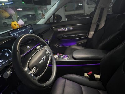 2022 Genesis GV70 thumbnail 12