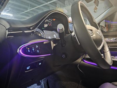 2022 Genesis GV70 thumbnail 14