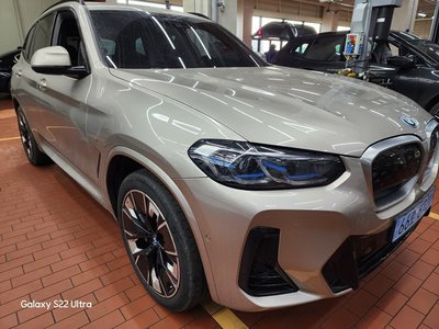BMW IX3 - 4