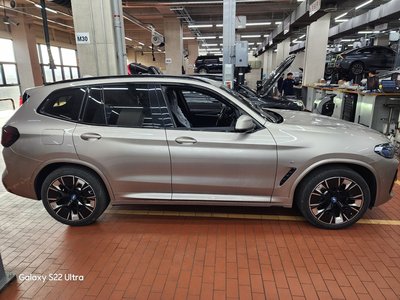 BMW IX3 - 3