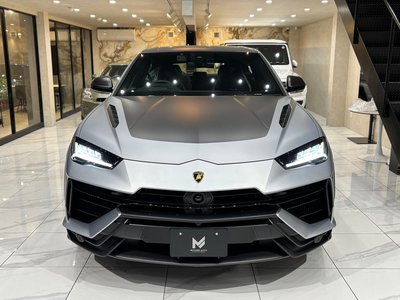 LAMBORGHINI URUS - 3