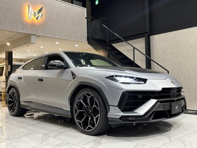 LAMBORGHINI URUS - 2