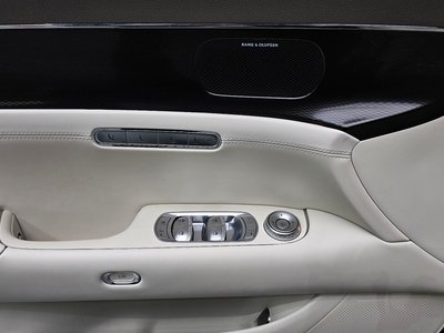 2023 Genesis G90 (RS4) thumbnail 18