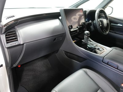 صورة 10 لـ 2024 Toyota ALPHARD