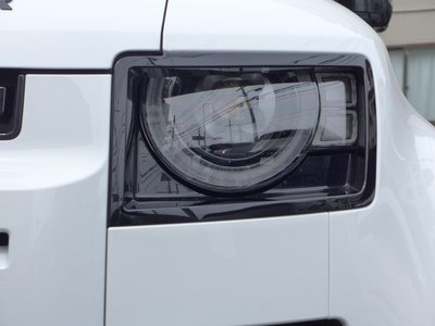 LAND ROVER DEFENDER - 7