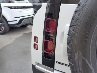 2025 LAND Rover DEFENDER — миниатюра 13