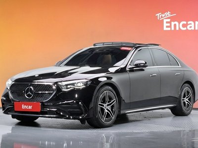MERCEDES-BENZ E-CLASS - 1