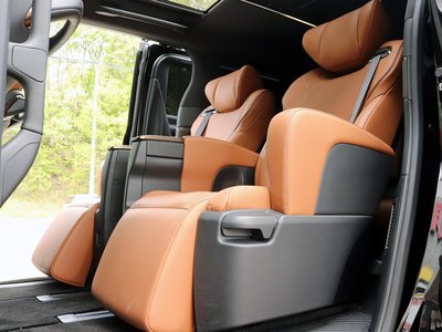 TOYOTA VELLFIRE - 8