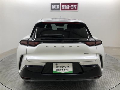 2023 Toyota CROWN SPORT photo 8