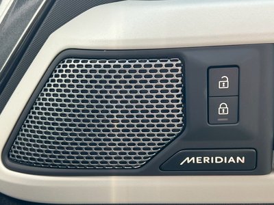 2023 LAND Rover DEFENDER — миниатюра 39