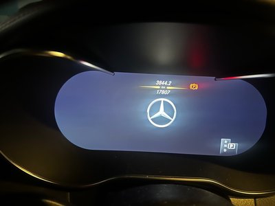 MERCEDES-BENZ GLC - 5