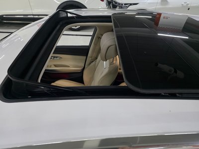 2023 Genesis GV70 — миниатюра 15
