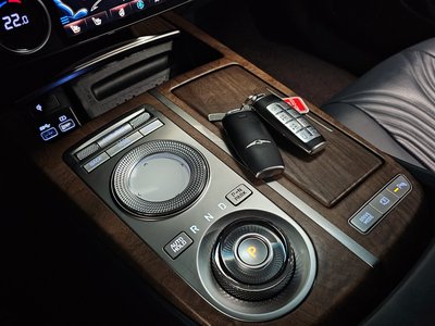 GENESIS G80 (RG3) - 9