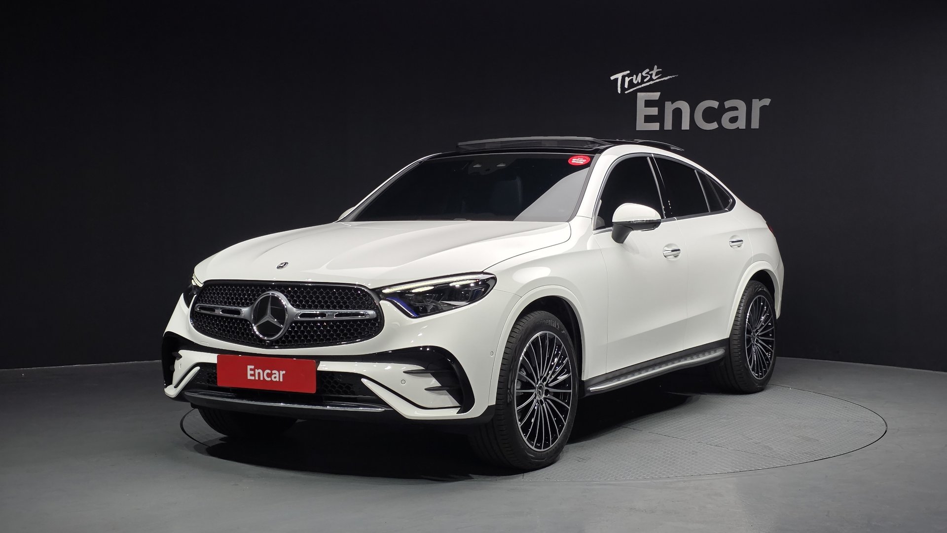 MERCEDES-BENZ GLC - View 1