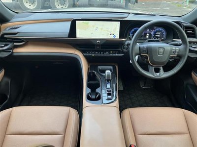 TOYOTA CROWN SPORT - 4