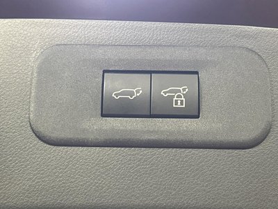 صورة 7 لـ 2025 Lexus NX